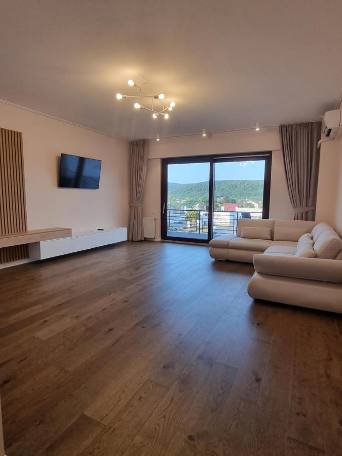 Apartament In Complex Rezidential Râmnicu Vâlcea Exterior foto