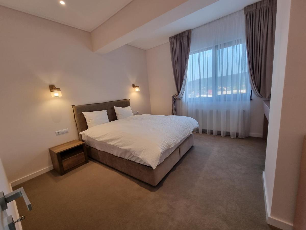 Apartament In Complex Rezidential Râmnicu Vâlcea Exterior foto
