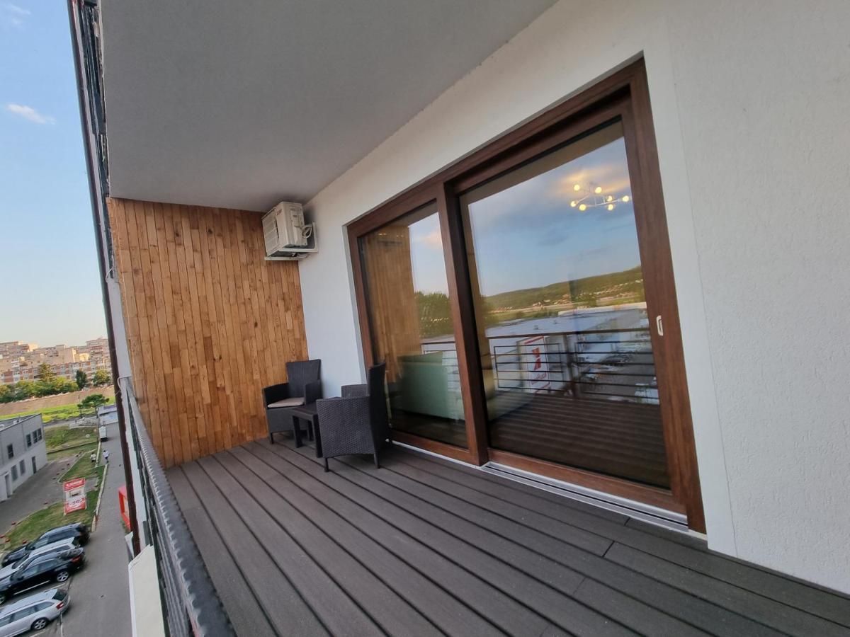 Apartament In Complex Rezidential Râmnicu Vâlcea Exterior foto
